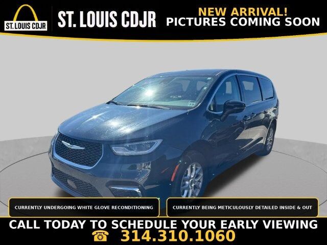 2023 CHRYSLER Pacifica