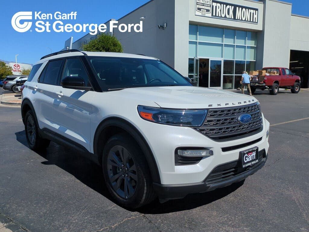 2022 FORD Explorer