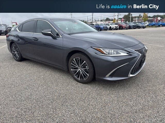 2024 LEXUS ES