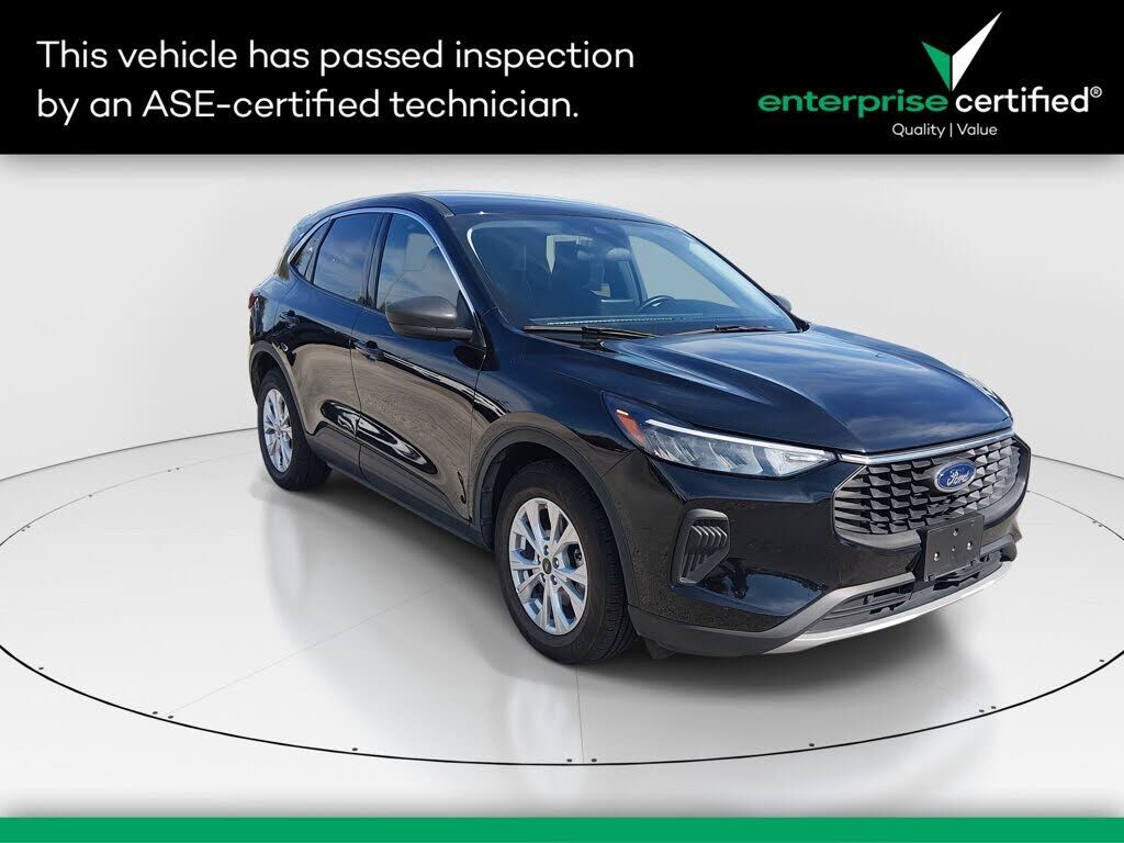 2024 FORD Escape