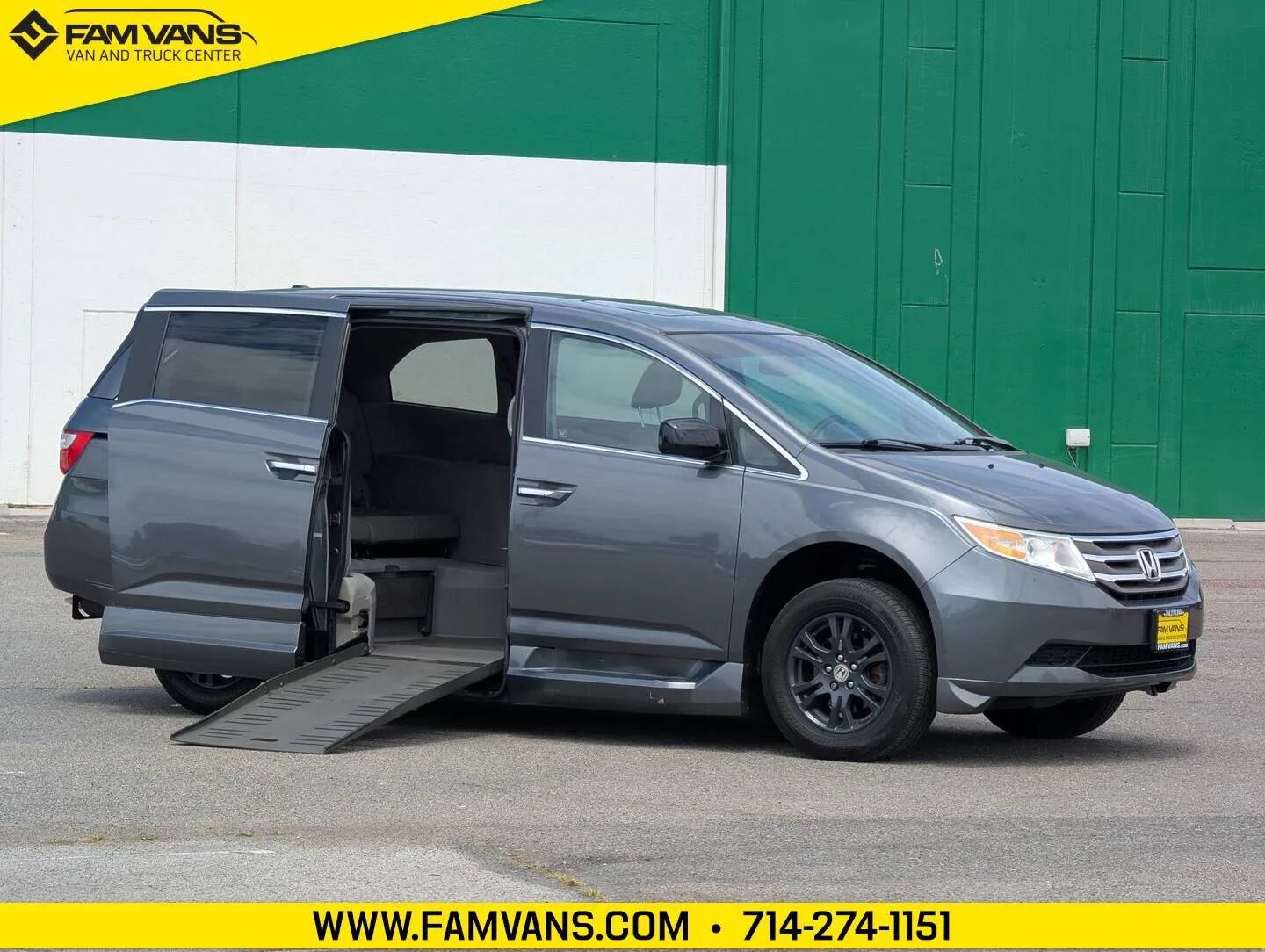 2012 HONDA Odyssey