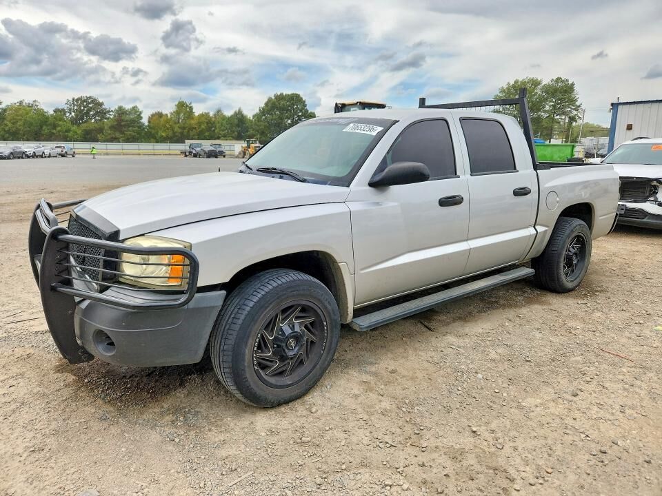 2005 DODGE Dakota