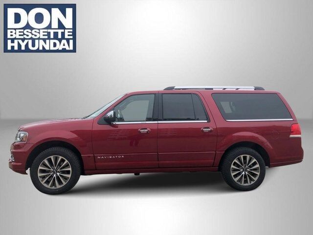 2017 LINCOLN Navigator L