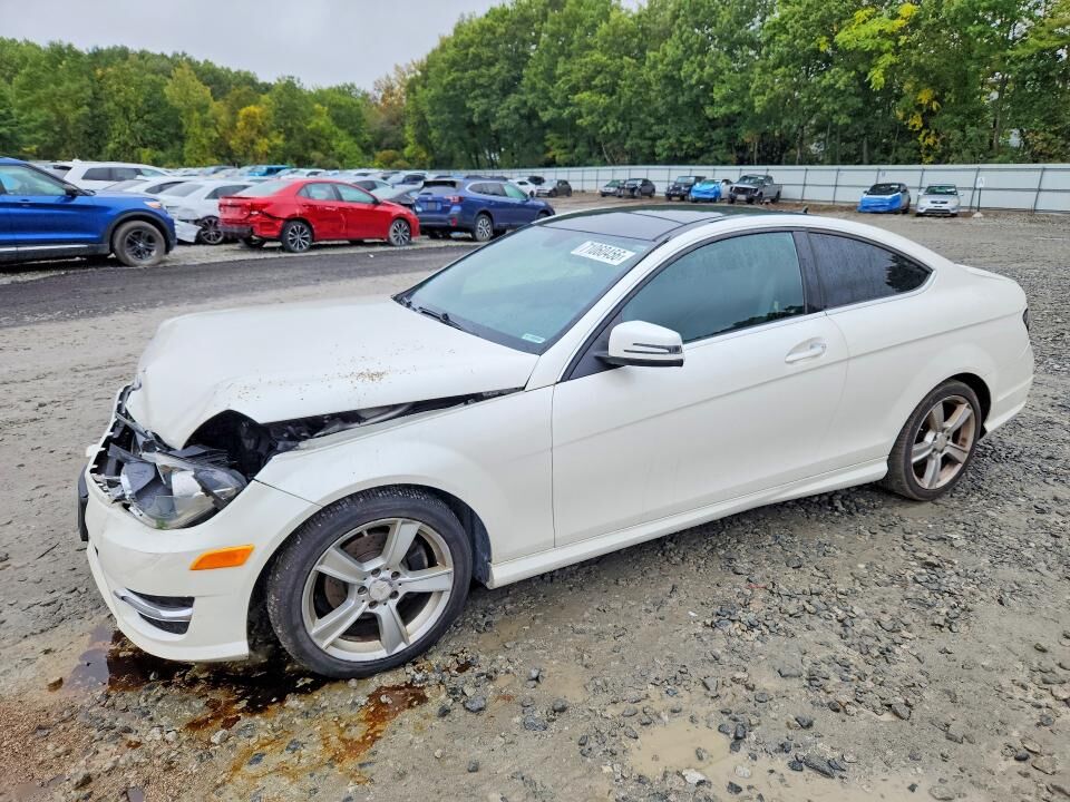 2013 MERCEDES-BENZ C-Class