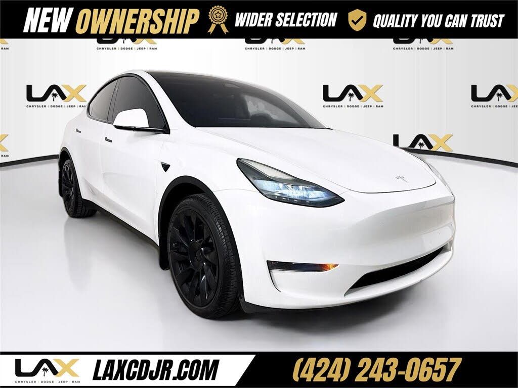 2024 TESLA Model Y