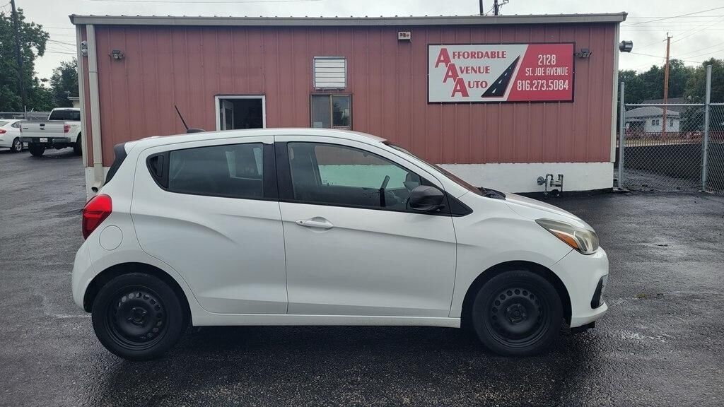 2017 CHEVROLET Spark