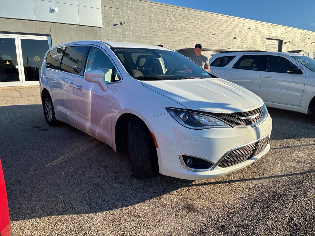 2020 CHRYSLER Pacifica