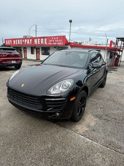2017 PORSCHE Macan