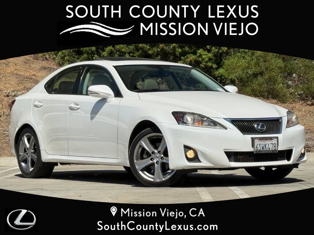 2011 LEXUS IS