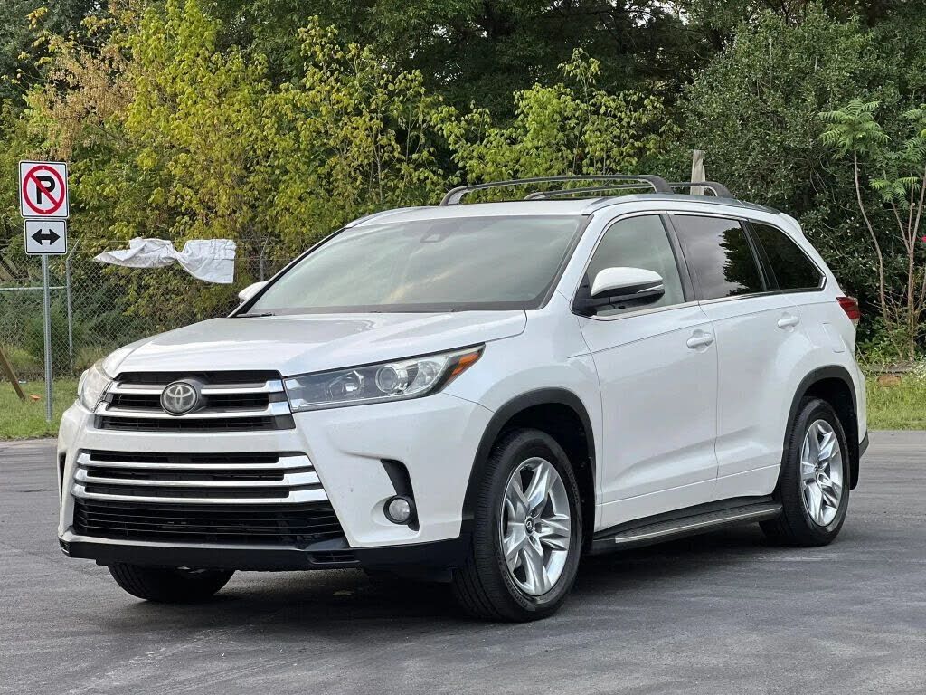 2017 TOYOTA Highlander