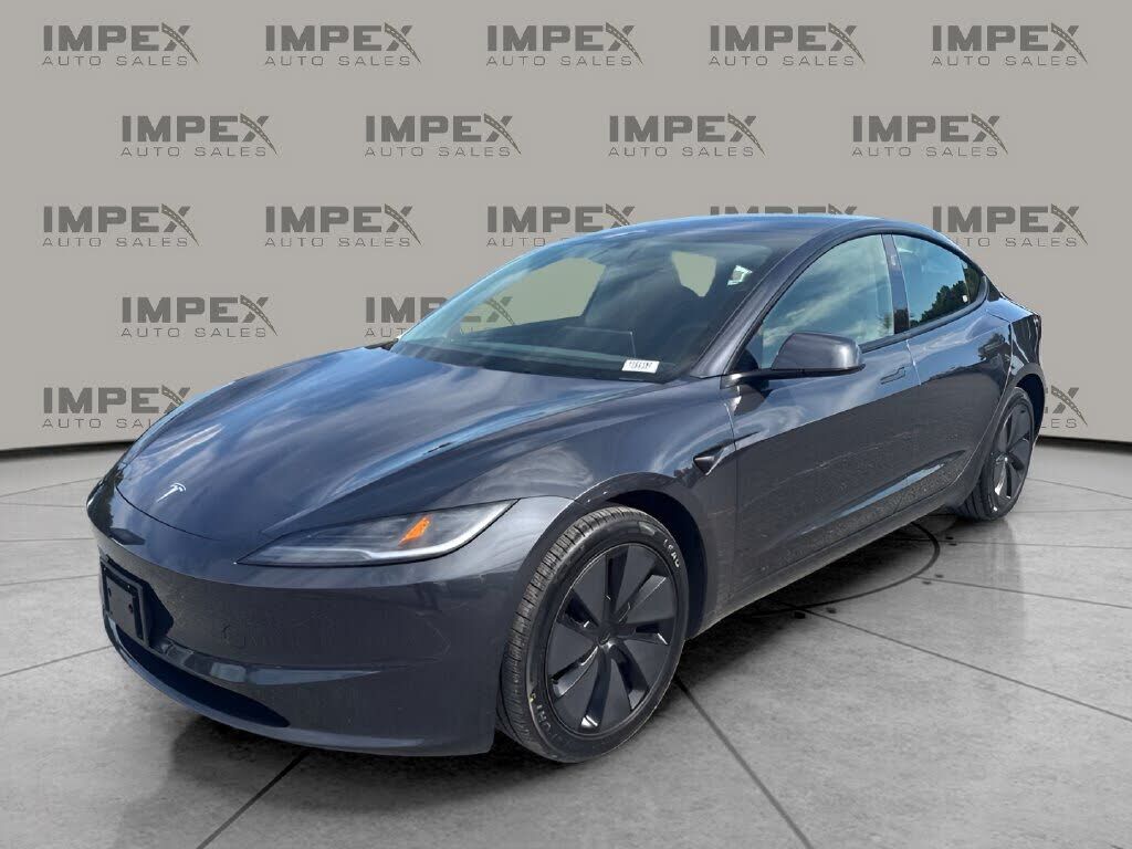 2025 TESLA Model 3