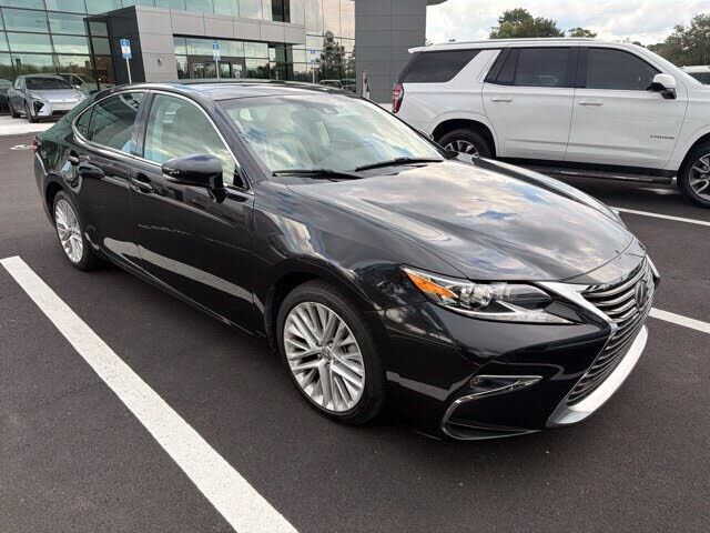 2017 Lexus ES