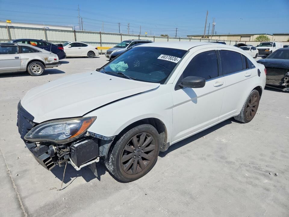 2013 CHRYSLER 200