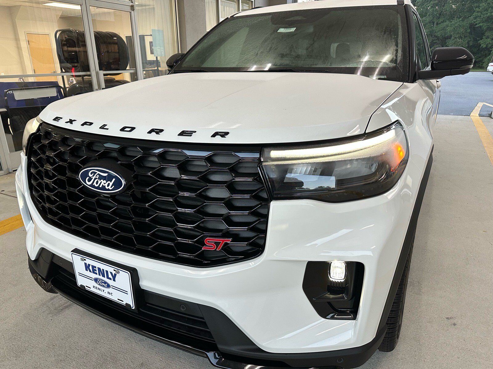 2027 FORD Explorer