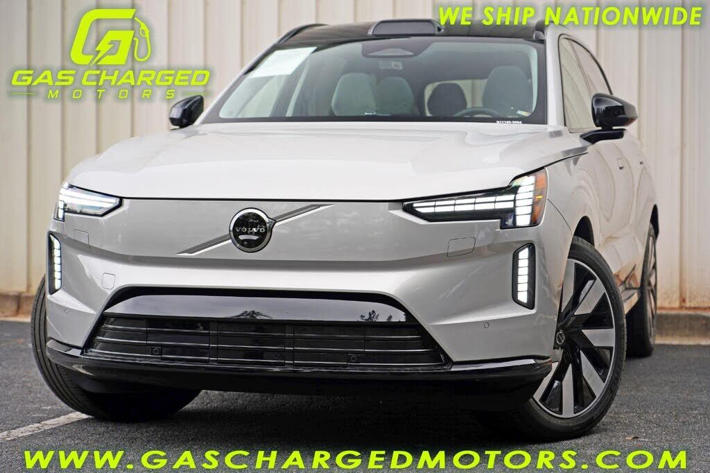 2025 VOLVO EX90