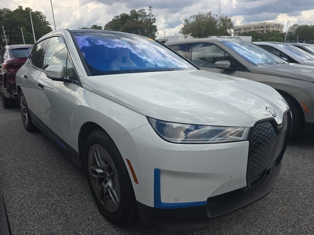 2022 BMW ix