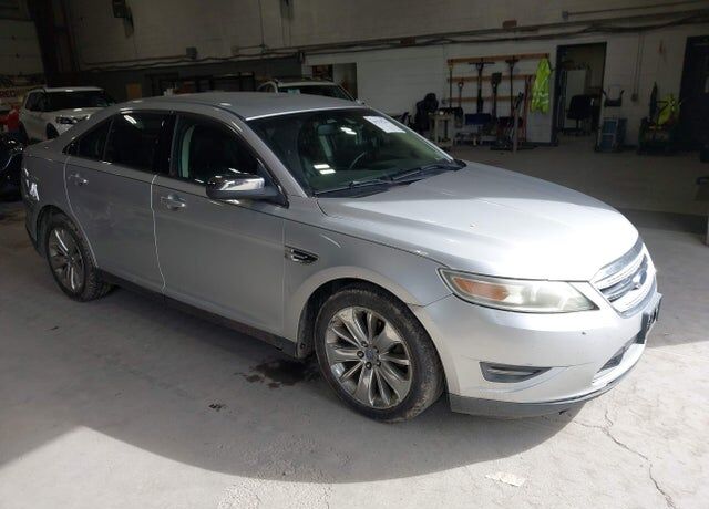 2010 FORD Taurus