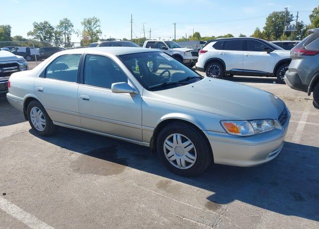 2000 TOYOTA Camry