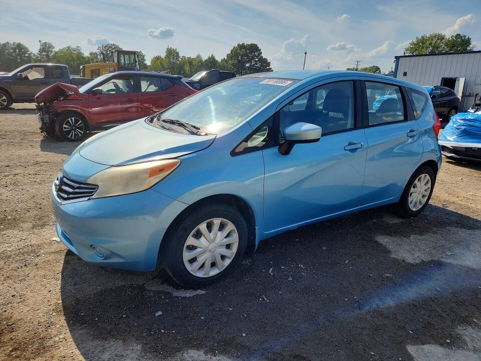 2015 NISSAN Versa
