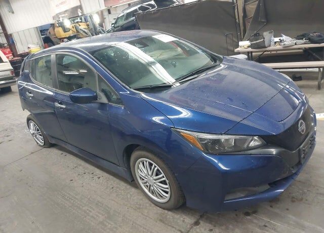 2023 NISSAN Leaf