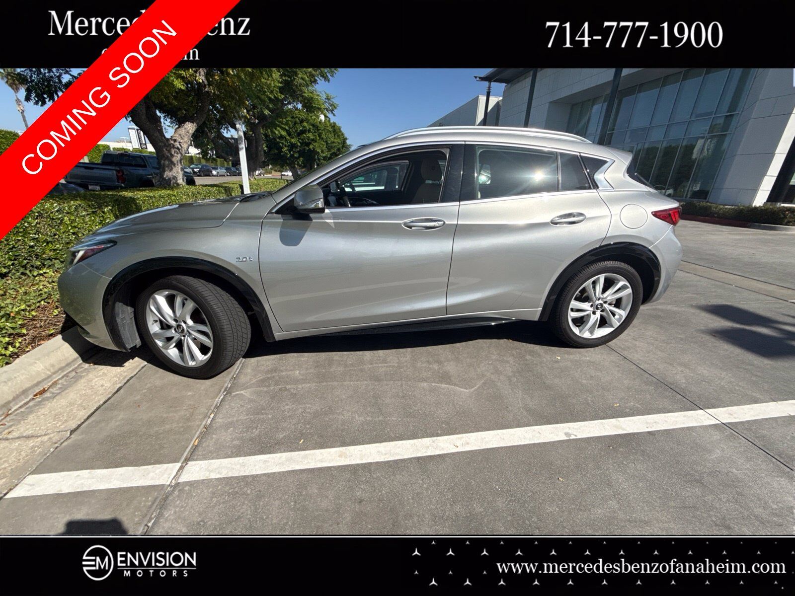 2017 INFINITI QX30