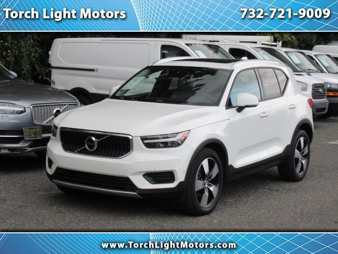 2019 VOLVO XC40
