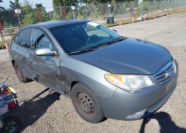 2010 HYUNDAI Elantra