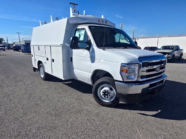 2027 FORD E-350