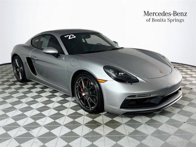 2023 PORSCHE 718