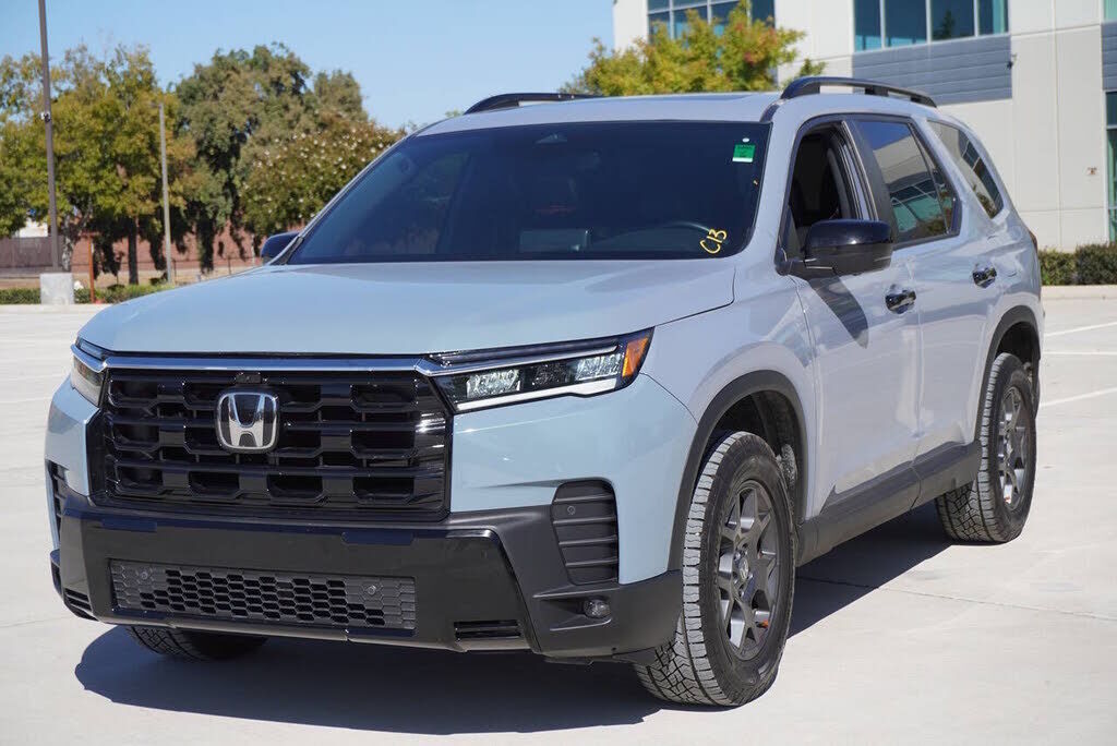 2025 HONDA Pilot