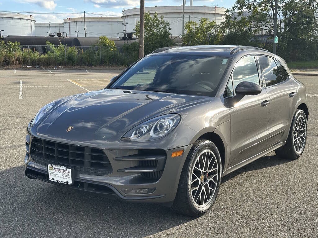 2015 PORSCHE Macan