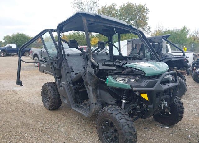 2026 CAN-AM Defender/Traxter