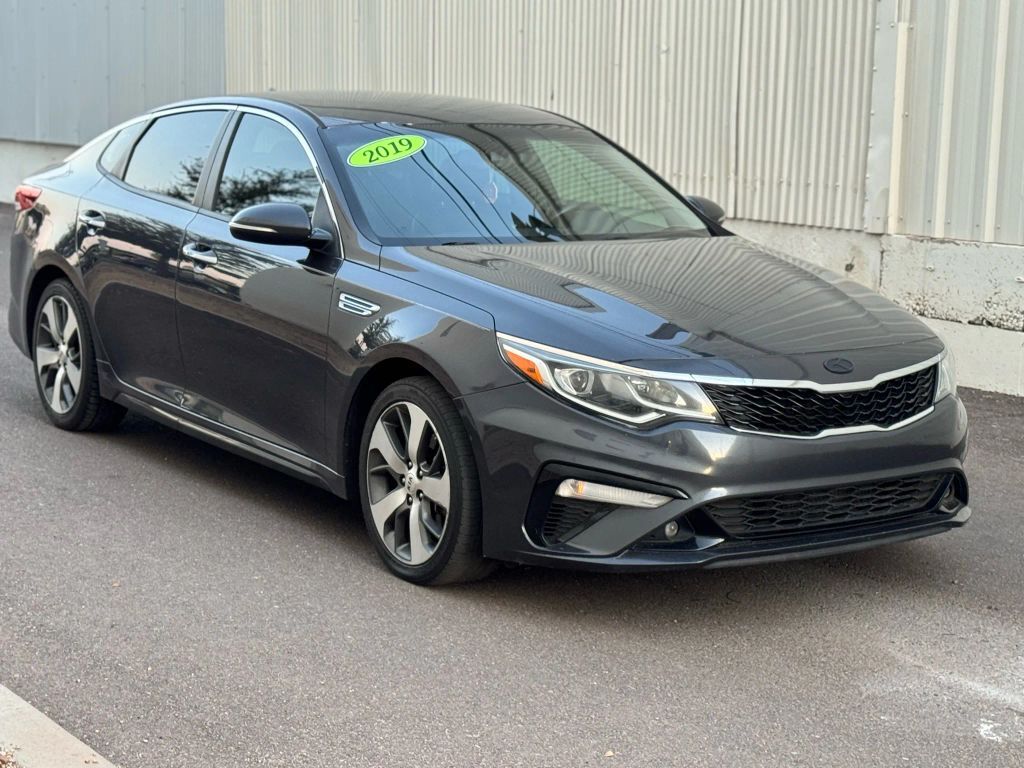 2019 KIA Optima