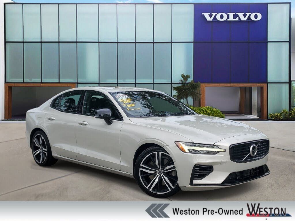 2021 VOLVO S60