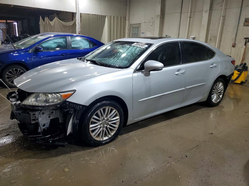 2013 LEXUS ES