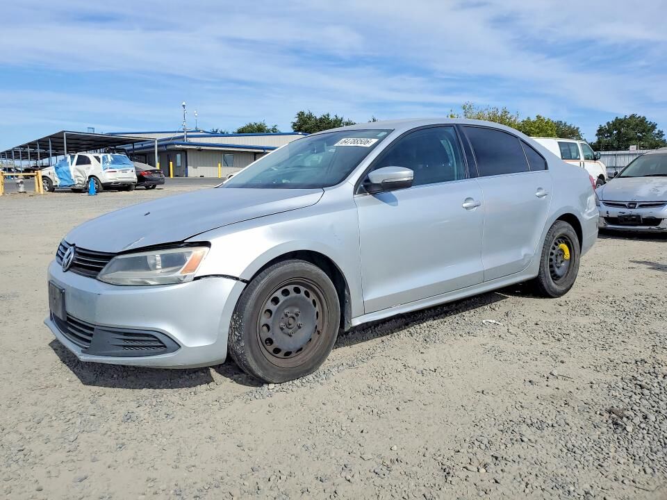 2013 VOLKSWAGEN Jetta