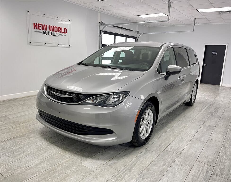 2017 CHRYSLER Pacifica