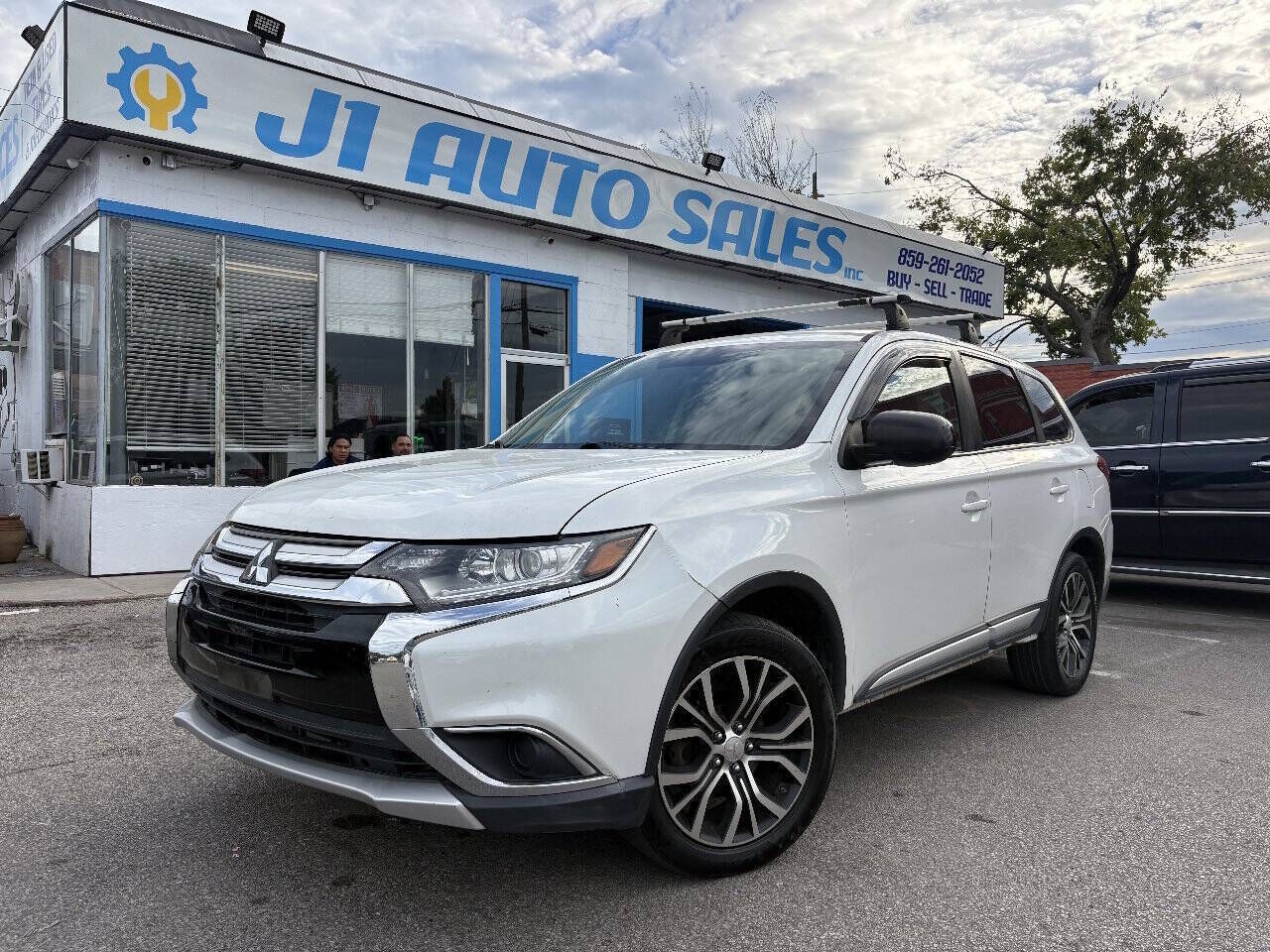 2017 MITSUBISHI Outlander