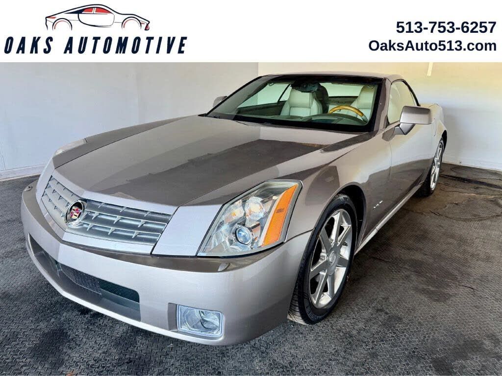 2004 CADILLAC XLR