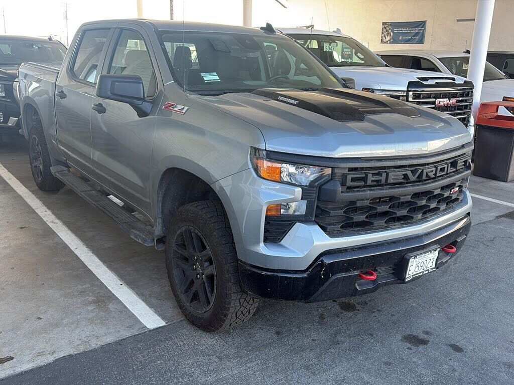 2025 CHEVROLET Silverado