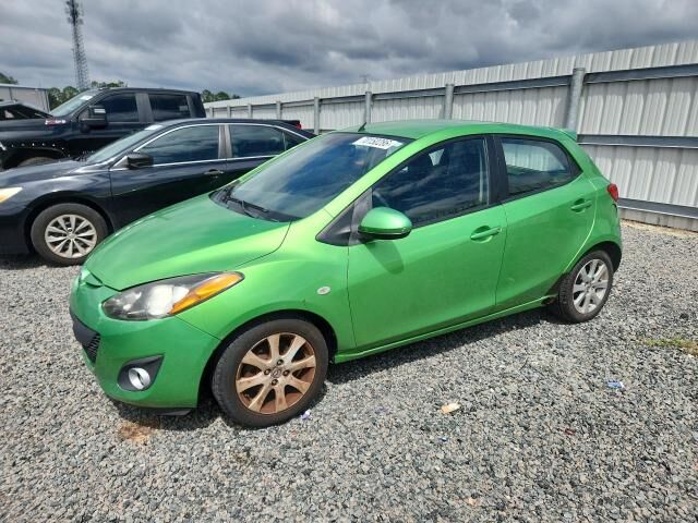 2011 MAZDA Mazda2