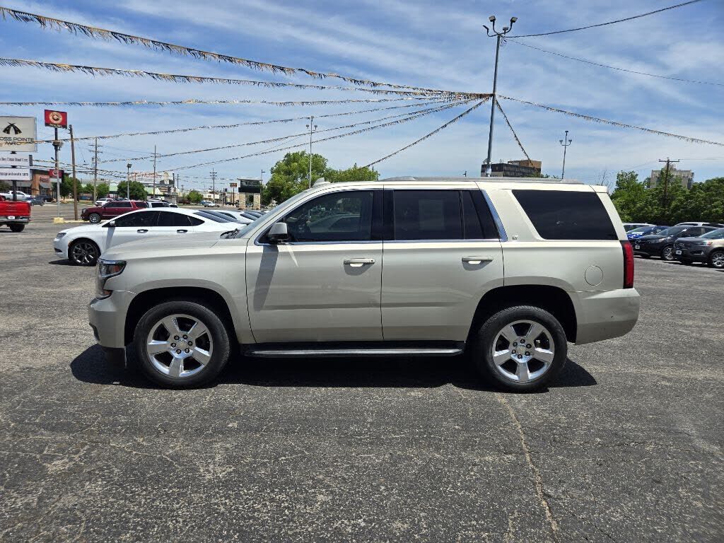 2017 CHEVROLET Tahoe