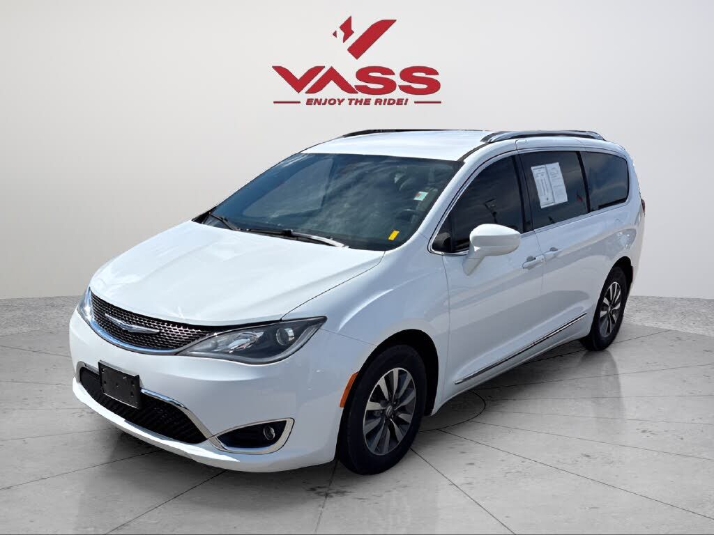 2020 CHRYSLER Pacifica