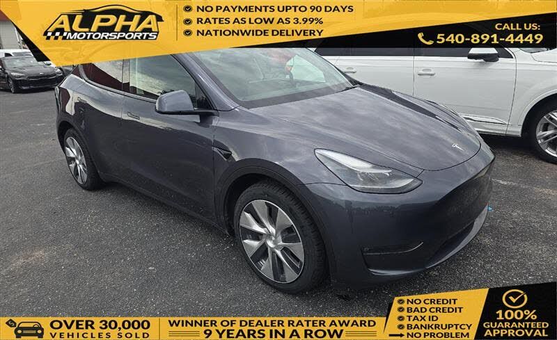 2023 TESLA Model Y