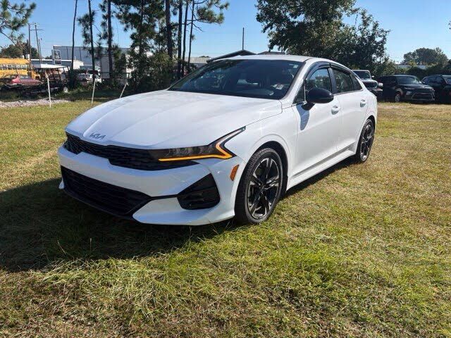 2022 KIA K5