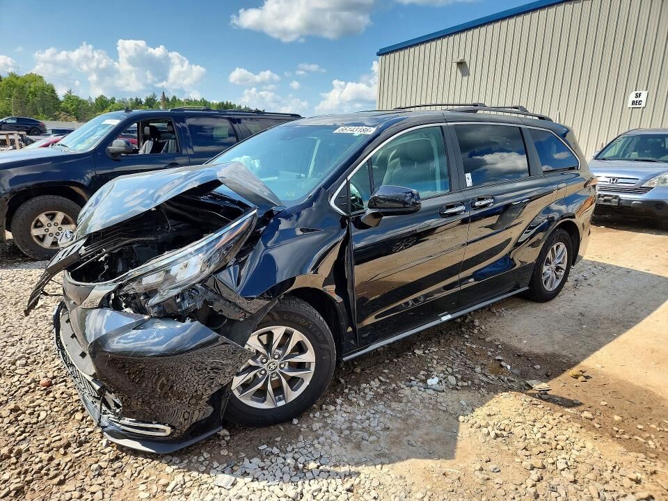2024 TOYOTA Sienna