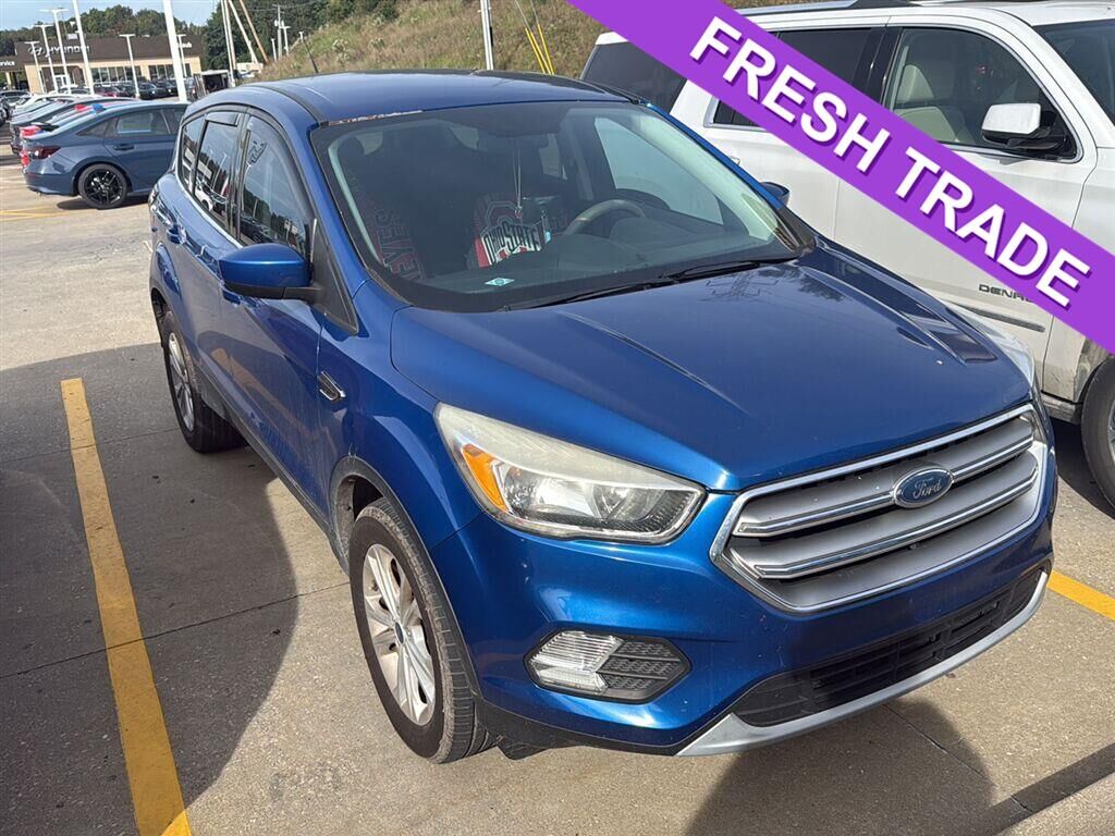 2017 FORD Escape