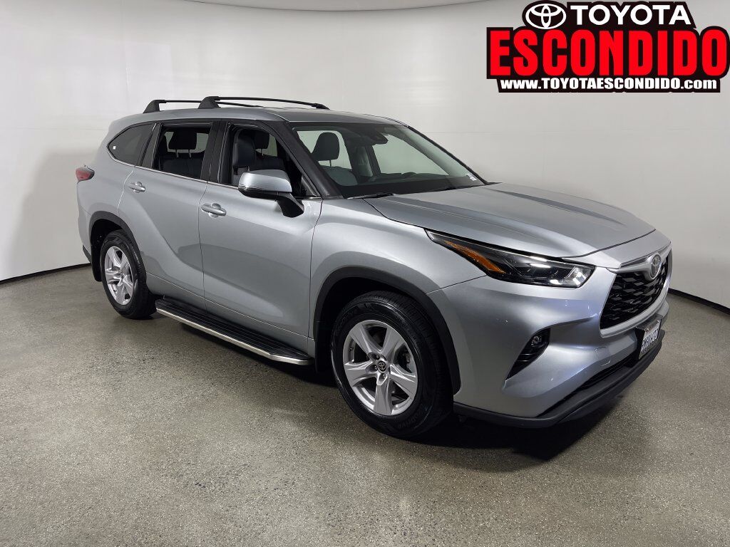 2022 TOYOTA Highlander