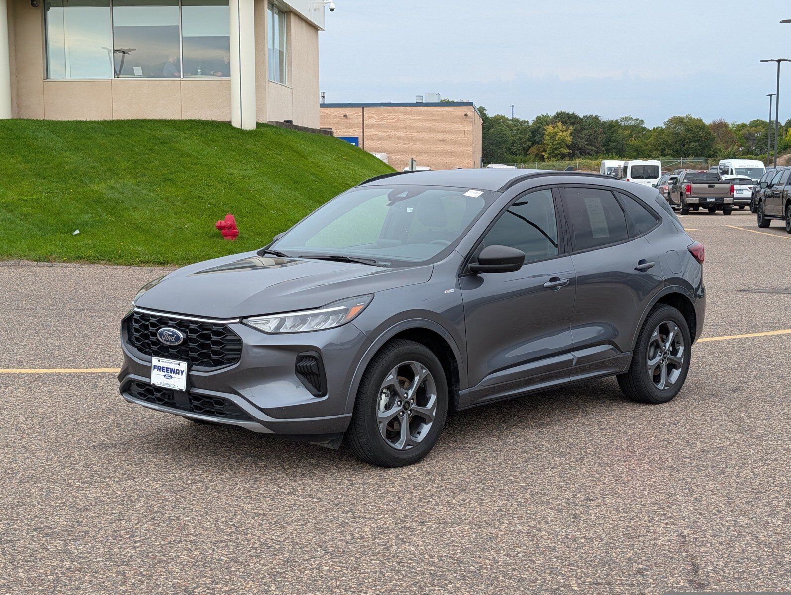 2024 FORD Escape