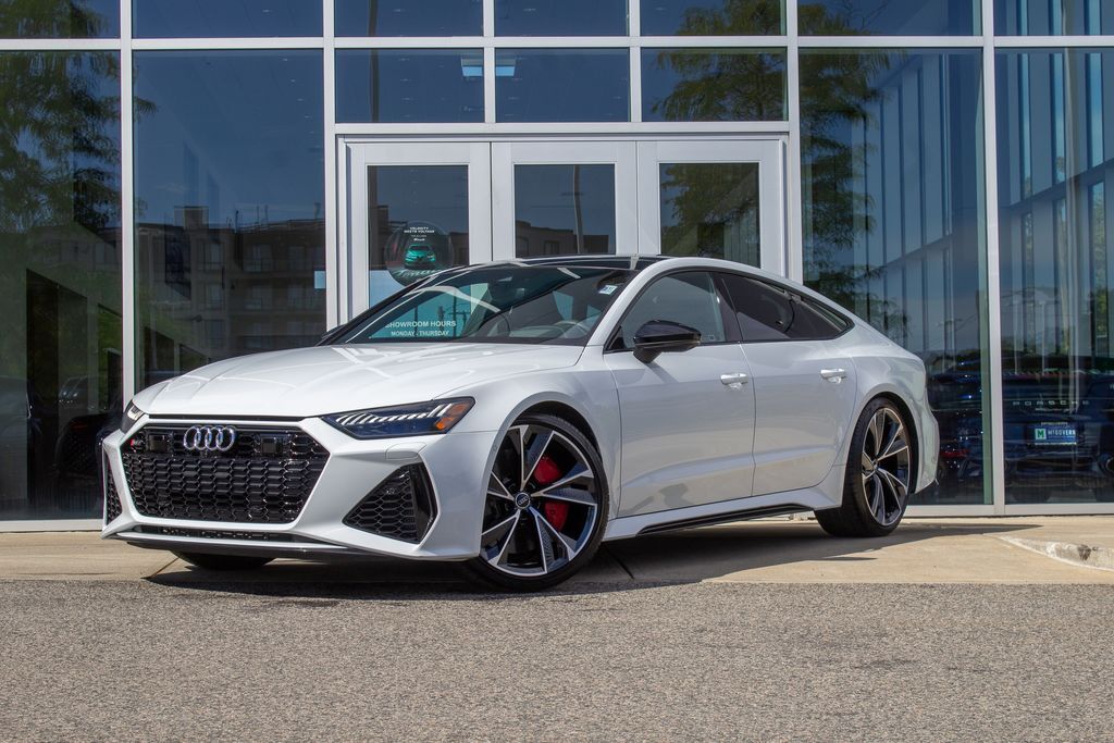 2021 AUDI RS7
